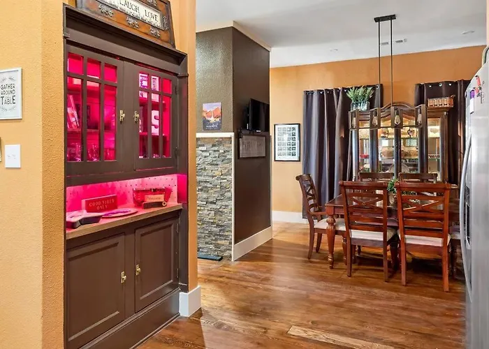 Holiday home Stockyards Patriot Outpost - Sleeps 8 - Just 3/4 Miles Fort Worth
